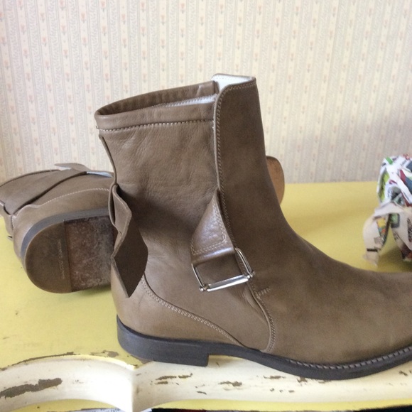 Fausto Santini leather ankle boots with buckle 6 - Picture 7 of 8